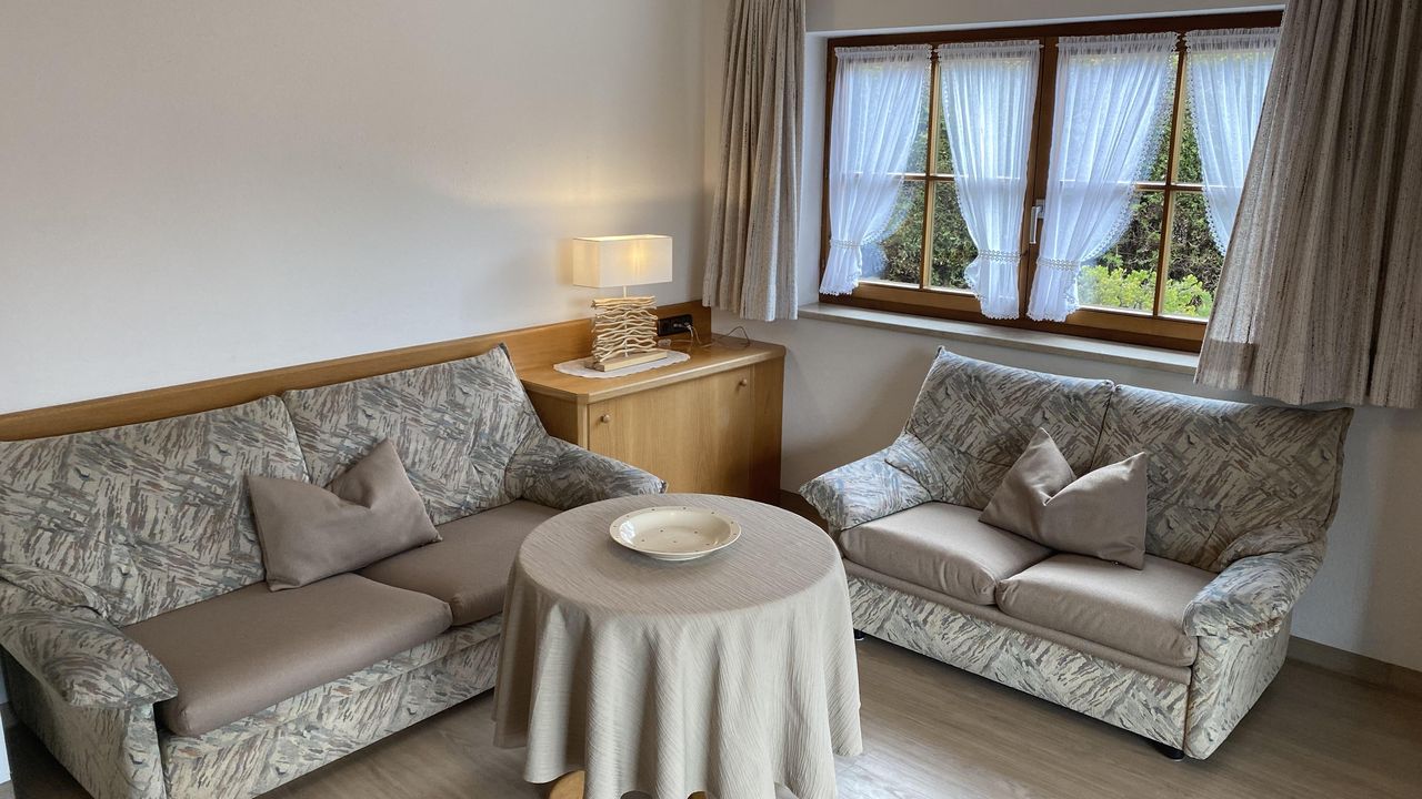 FeWo 3, WZ Polstermoebel FeWo 3, WZ Polstermoebel